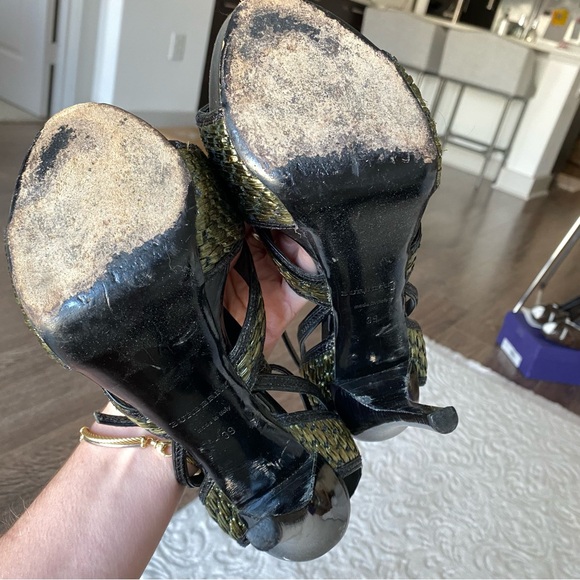 Burberry Prorsum Green Metallic Woven Platform Sandals - Picture 7 of 7